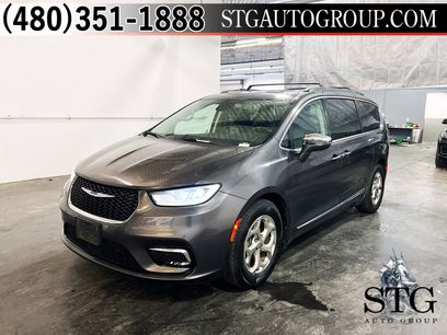 Used 2022 Chrysler Pacifica Limited