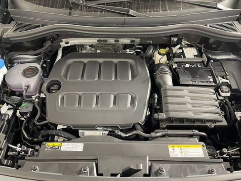 New 2026 Volkswagen Tiguan SE R-Line AWD/4WD image 19