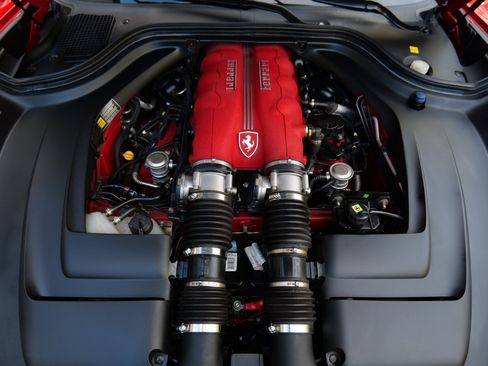 Used 2014 Ferrari California image 50