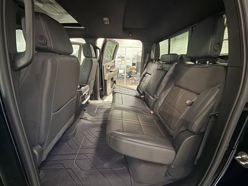 Used 2024 Chevrolet Silverado 1500 High Country w/ High Country Premium Package image 13