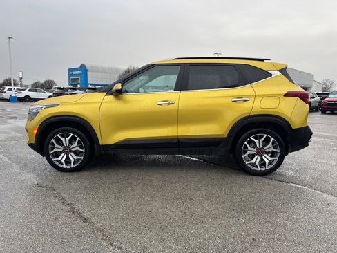 Used 2023 Kia Seltos SX w/ SX Sunroof Package image 3