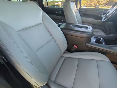 Used 2021 Chevrolet Suburban Z71 w/ Z71 Off-Road Package image 34