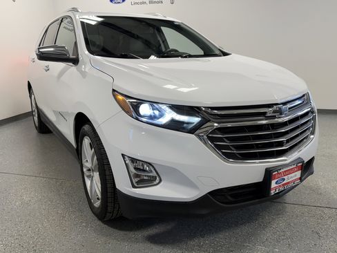 Used 2020 Chevrolet Equinox Premier FWD image 36