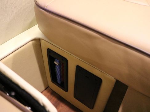 Used 2015 Mercedes-Benz Sprinter 3500 image 99