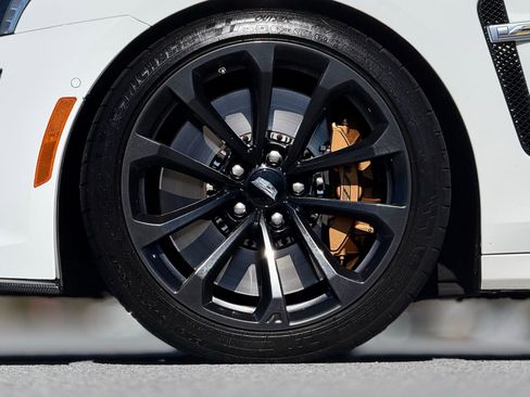 Used 2017 Cadillac CTS V w/ Carbon Fiber Package image 17