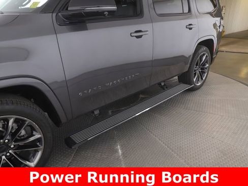 Used 2025 Jeep Grand Wagoneer Series II Obsidian w/ Quick Order Packagew 28T image 15