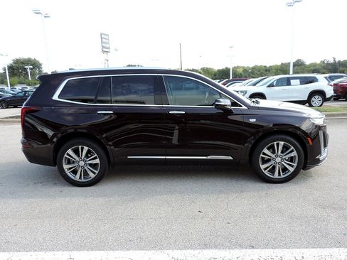 Used 2020 Cadillac XT6 Premium Luxury FWD image 4
