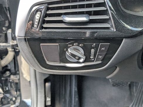 Used 2021 BMW 530i w/ Convenience Package RWD image 27