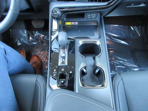 Used 2025 Lexus NX 350h AWD w/ Accessory Package (2T) image 43
