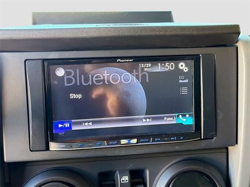 Used 2010 Jeep Wrangler Unlimited Sport image 28