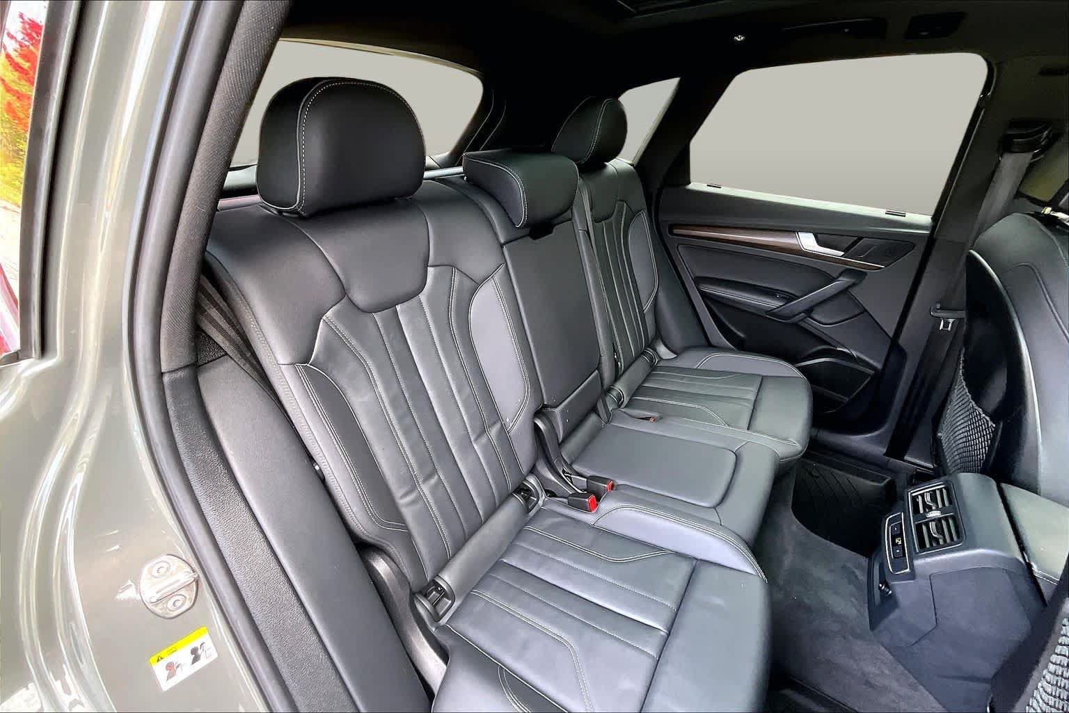 Used 2024 Audi Q5 e Premium Plus w/ Premium Plus Package AWD/4WD image 20
