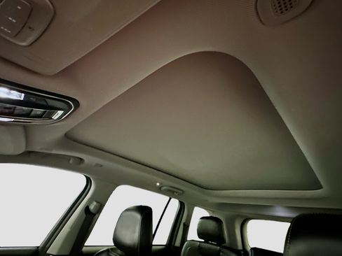 Used 2023 Jeep Grand Cherokee 4WD 4xe image 27