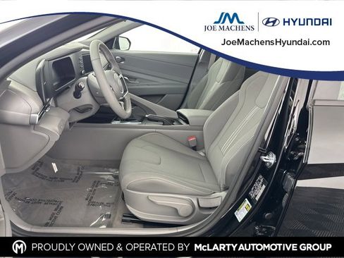 Certified 2025 Hyundai Elantra Sport image 25