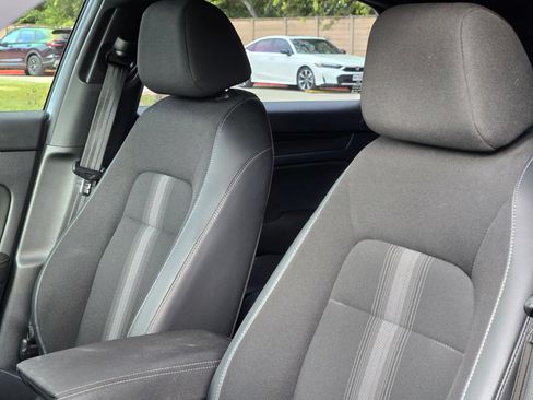 Used 2022 Honda Civic Sport image 11