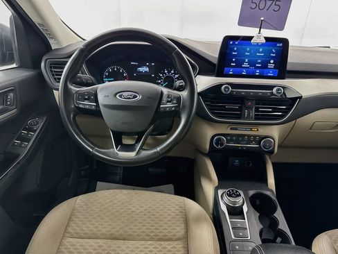 Used 2022 Ford Escape SE w/ Convenience Package FWD image 27