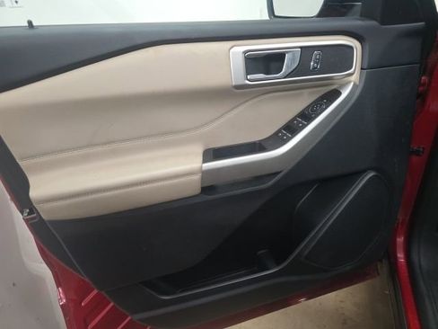 Used 2023 Ford Explorer XLT w/ Equipment Group 202A image 20