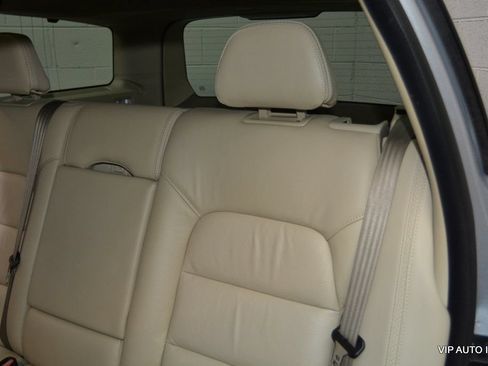 Used 2012 Volvo XC70 3.2 FWD image 26