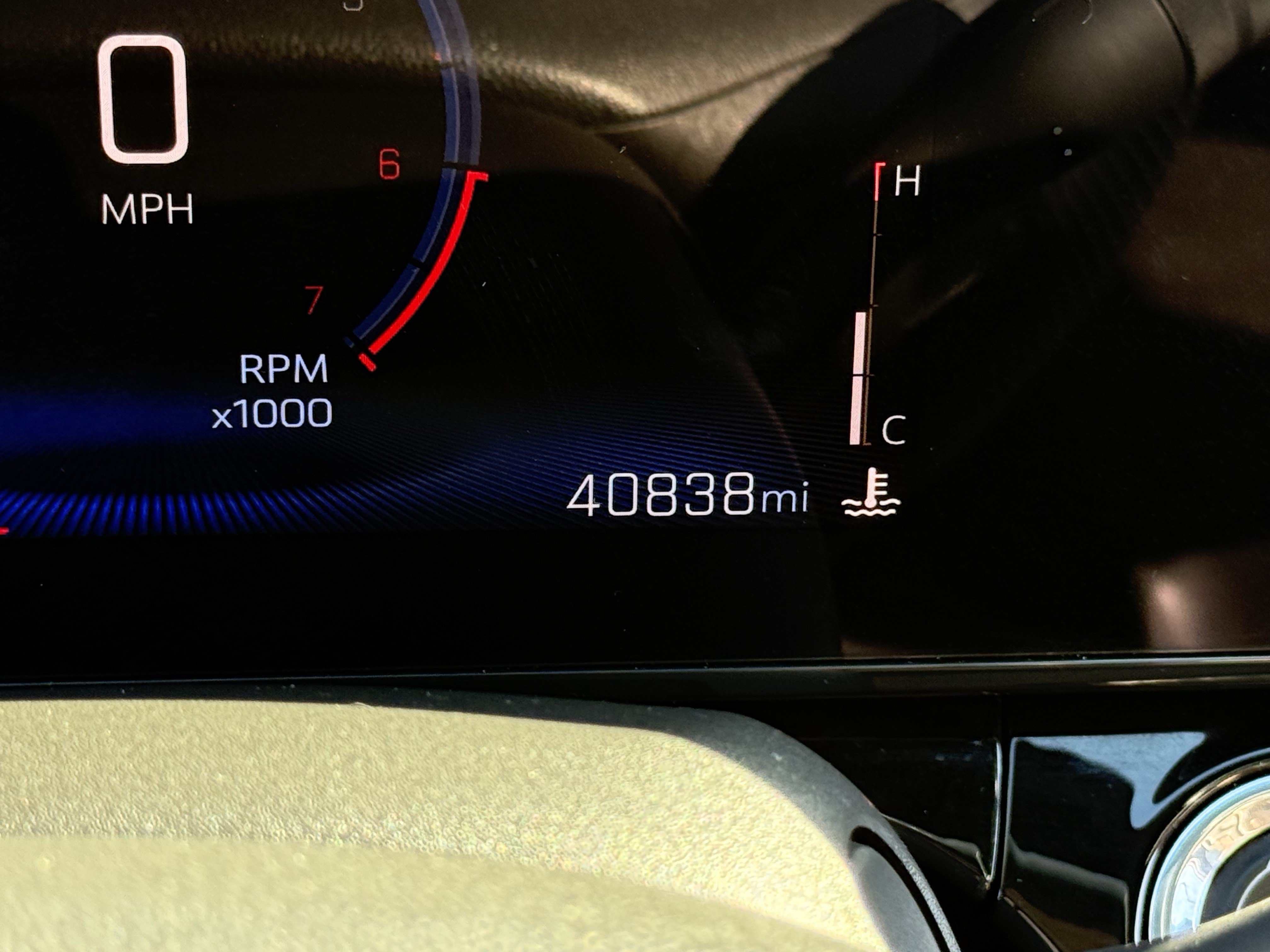 Used 2024 Chevrolet Trax RS FWD image 20