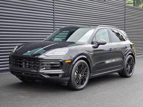 New 2026 Porsche Cayenne E-Hybrid AWD/4WD image 1