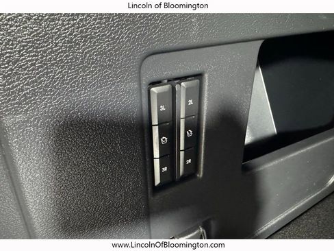 Used 2022 Lincoln Navigator Reserve image 29