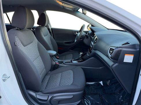 Used 2018 Hyundai Ioniq Blue image 18