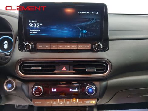 Used 2022 Hyundai Kona Limited image 21