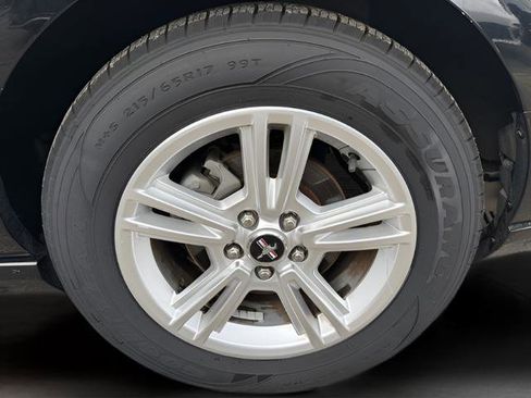 Used 2013 Ford Mustang Coupe image 27