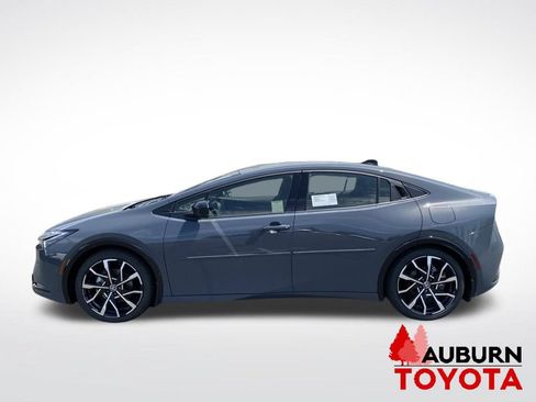 New 2026 Toyota Prius Plug-In Hybrid FWD image 4
