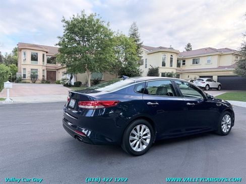 Used 2016 Kia Optima EX FWD image 4