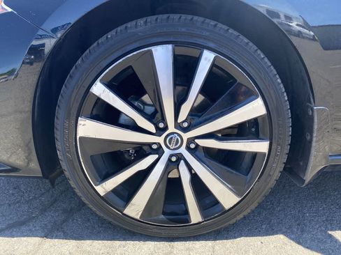 Used 2020 Nissan Altima 2.0 SR FWD image 10