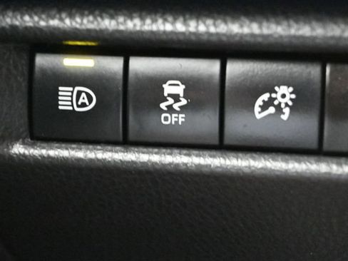 Used 2025 Toyota Camry LE FWD image 24