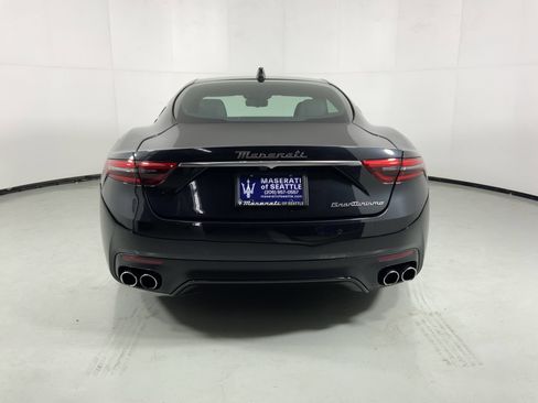 Used 2024 Maserati GranTurismo Modena image 12
