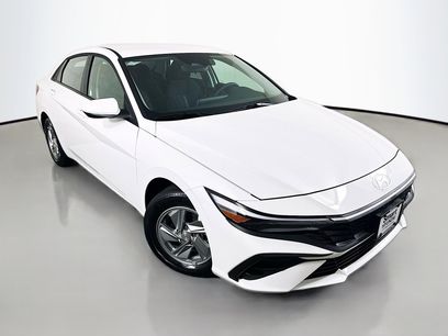 New 2026 Hyundai Elantra SE