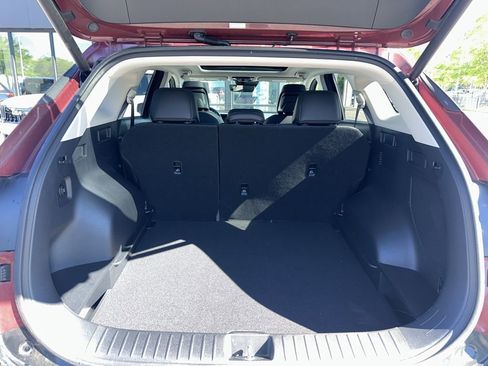 Used 2024 Kia Sportage SX Prestige image 11