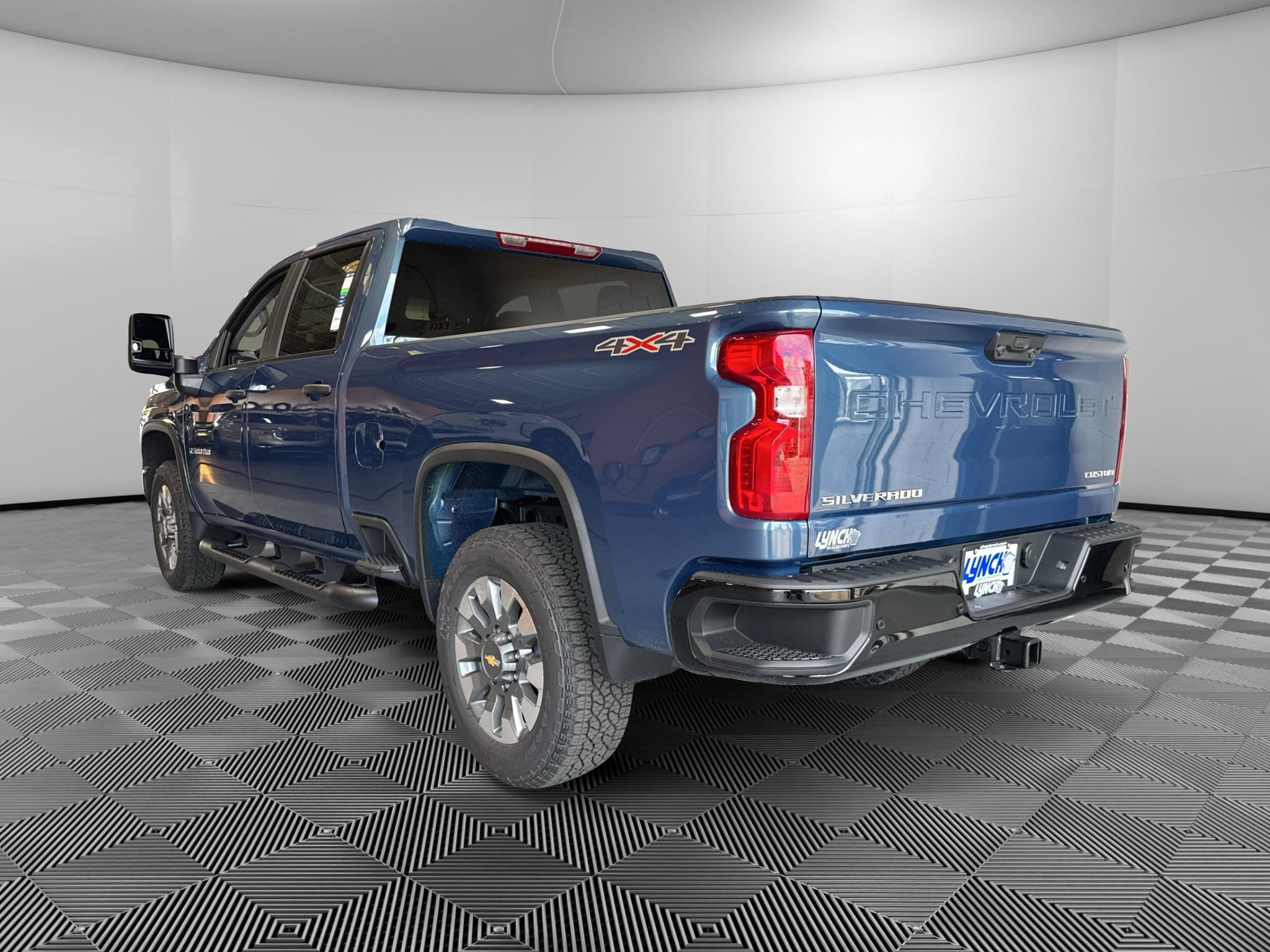 New 2026 Chevrolet Silverado 2500 Custom w/ Custom Value Package AWD/4WD image 3