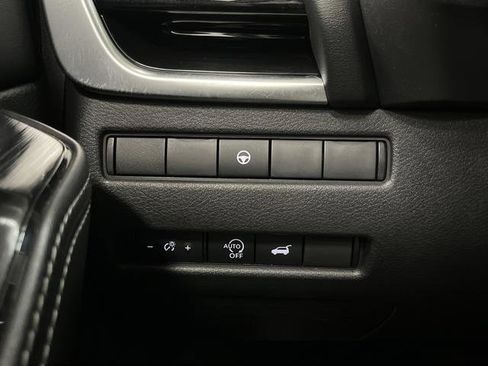 Used 2023 Nissan Rogue SL w/ SL Premium Package image 26