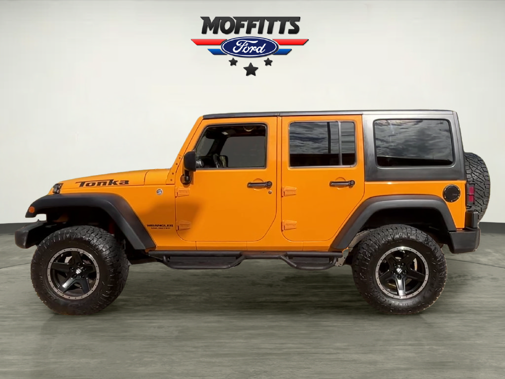 Used 2012 Jeep Wrangler Unlimited Sport AWD/4WD image 2