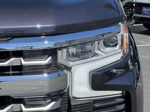 Used 2023 Chevrolet Silverado 1500 LTZ w/ LTZ Convenience Package II AWD/4WD image 2