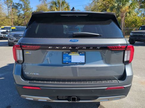 New 2026 Ford Explorer Active w/ Active Comfort Package image 5