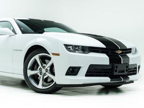 Used 2014 Chevrolet Camaro SS image 4