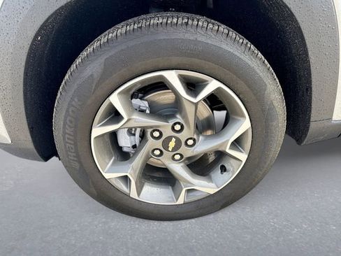 New 2026 Chevrolet Trax LT w/ Driver Confidence Package image 10