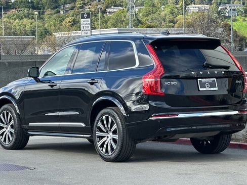Certified 2025 Volvo XC90 B6 Plus AWD/4WD image 7
