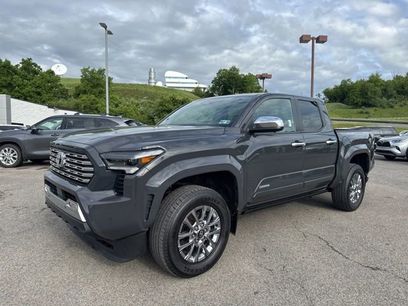 Used 2024 Toyota Tacoma Limited w/ Limited Package (LT)