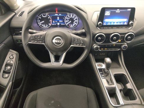 Used 2024 Nissan Sentra SV FWD image 22
