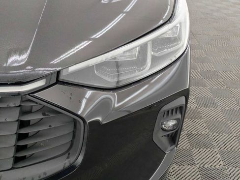 Used 2025 Ford Escape Platinum image 10