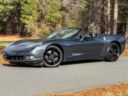 Used 2013 Chevrolet Corvette Convertible image 11