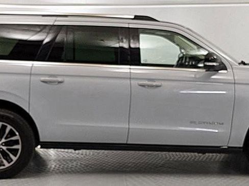 Certified 2025 Ford Expedition Max Platinum AWD/4WD image 2
