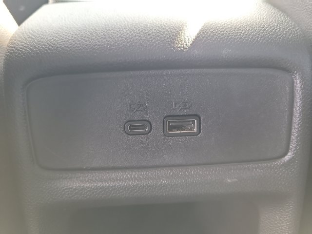 Used 2025 Chevrolet Trax LT w/ Driver Confidence Package FWD image 18