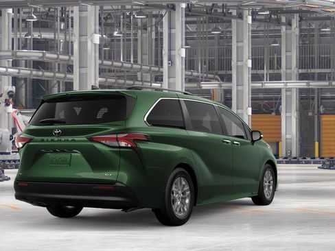 New 2026 Toyota Sienna XLE image 9