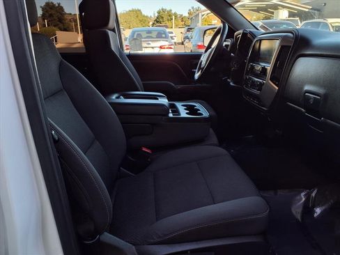 Used 2018 GMC Sierra 1500 SLE w/ SLE Value Package image 23
